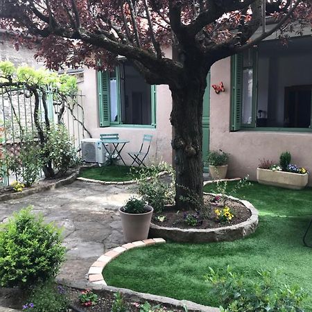 Le Beffroi Bed & Breakfast Millau Exterior photo